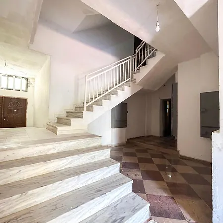 1 Bedroom 1198 *