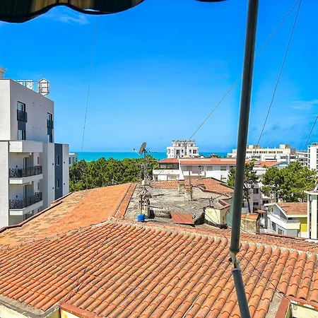 Apartment 1 Bedroom 1198 *
